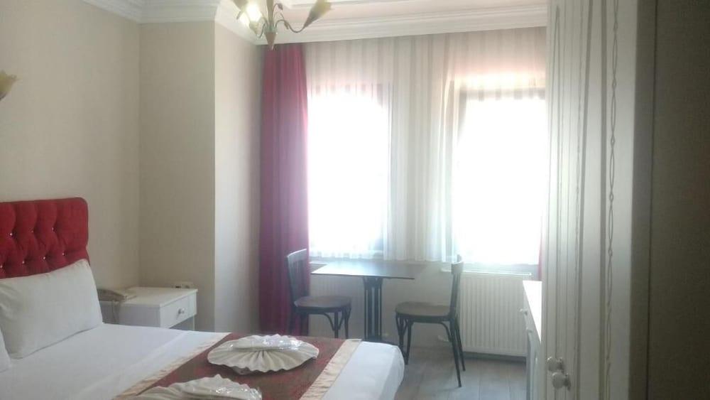 Star Hotel